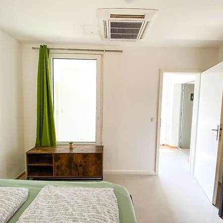 Top-wohnung Fuer Gruppen 15 Min Zum Alex Parken Appartement *