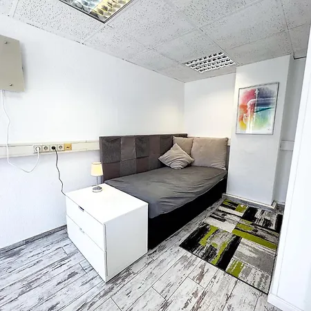 Top-wohnung Fuer Gruppen 15 Min Zum Alex Parken Apartment *