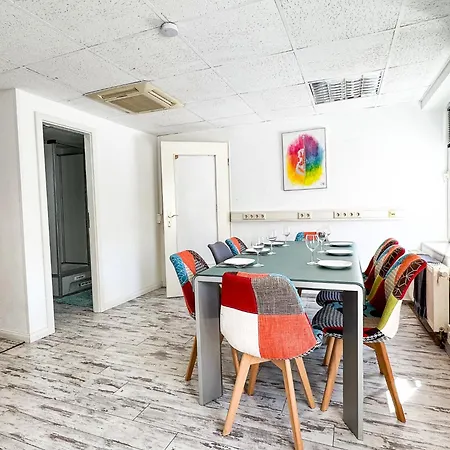 Apartment Top-wohnung Fuer Gruppen 15 Min Zum Alex Parken *