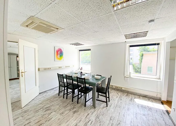 Top-wohnung Fuer Gruppen 15 Min Zum Alex Parken * Berlin