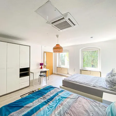 Top-wohnung Fuer Gruppen 15 Min Zum Alex Parken ברלין