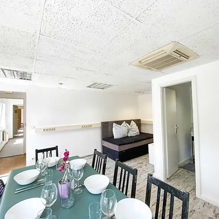 דירה Top-wohnung Fuer Gruppen 15 Min Zum Alex Parken